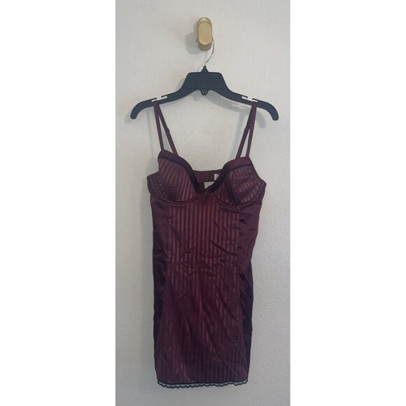 Jezebel 90675P Older Style Chemise Nightie Lingerie Satin Striped UW M Maroon - Picture 1 of 6